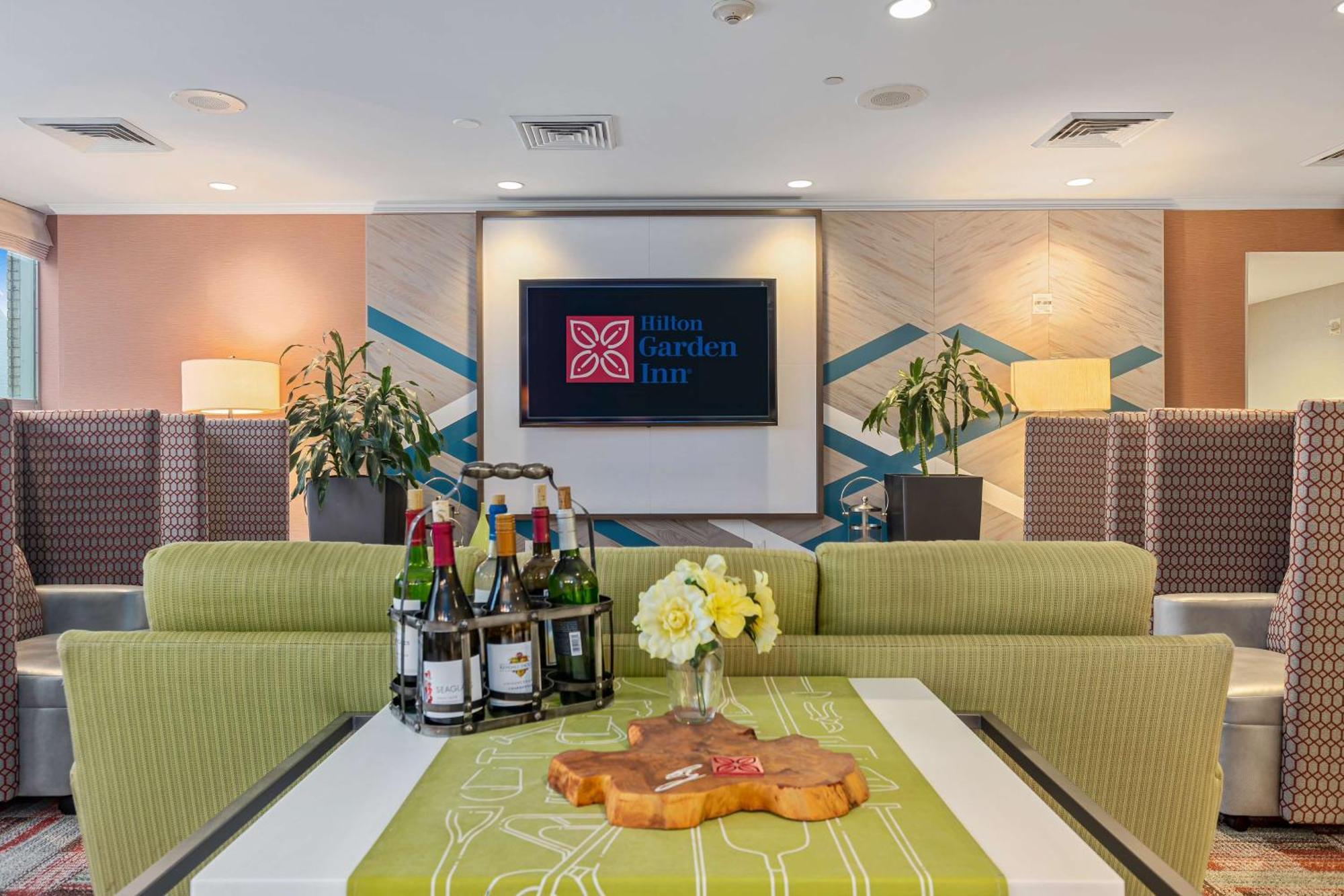 Hilton Garden Inn New Orleans French Quarter/Cbd Buitenkant foto